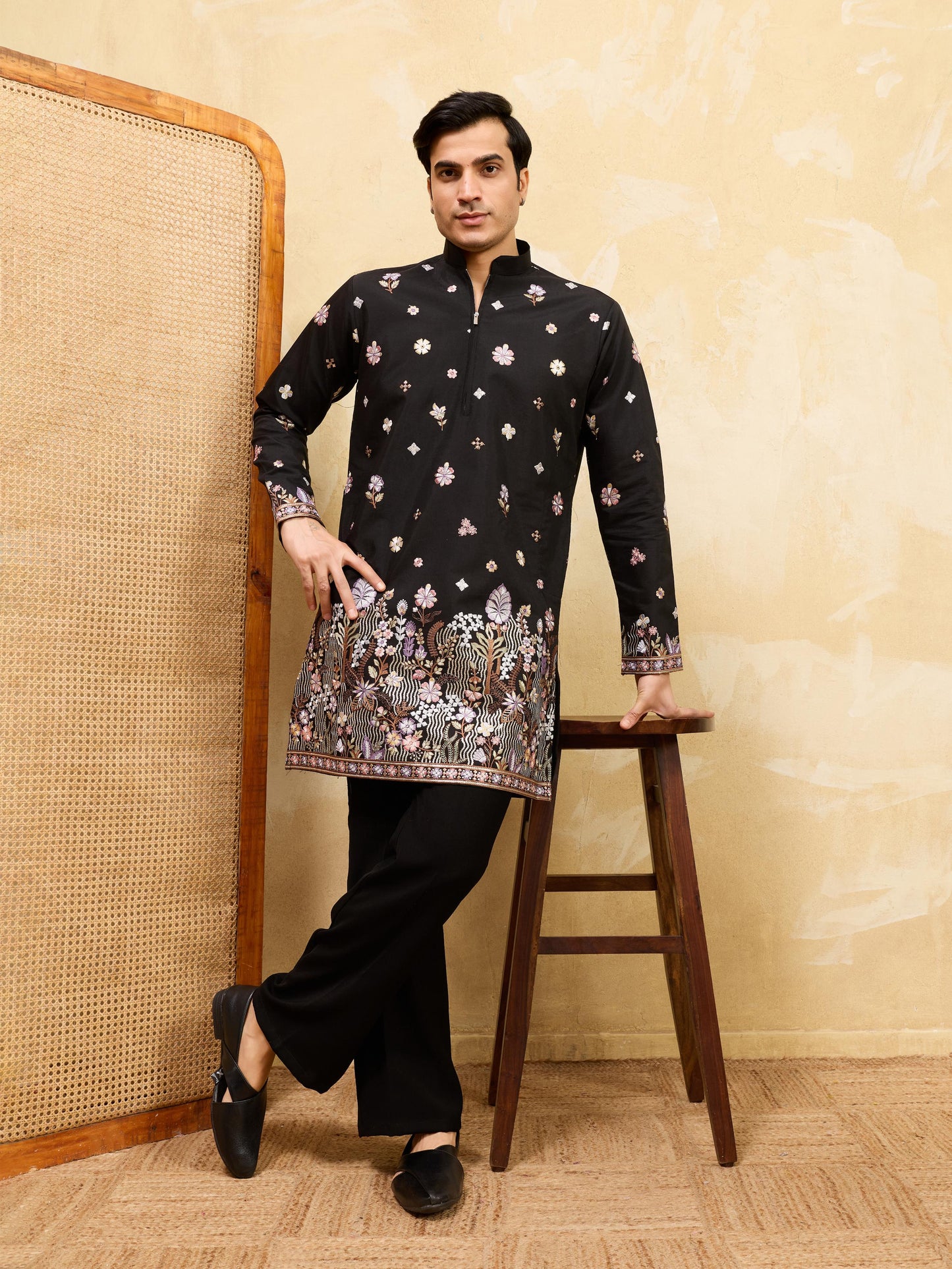 THE SIGNATURE KURTA WITH BOTTOM