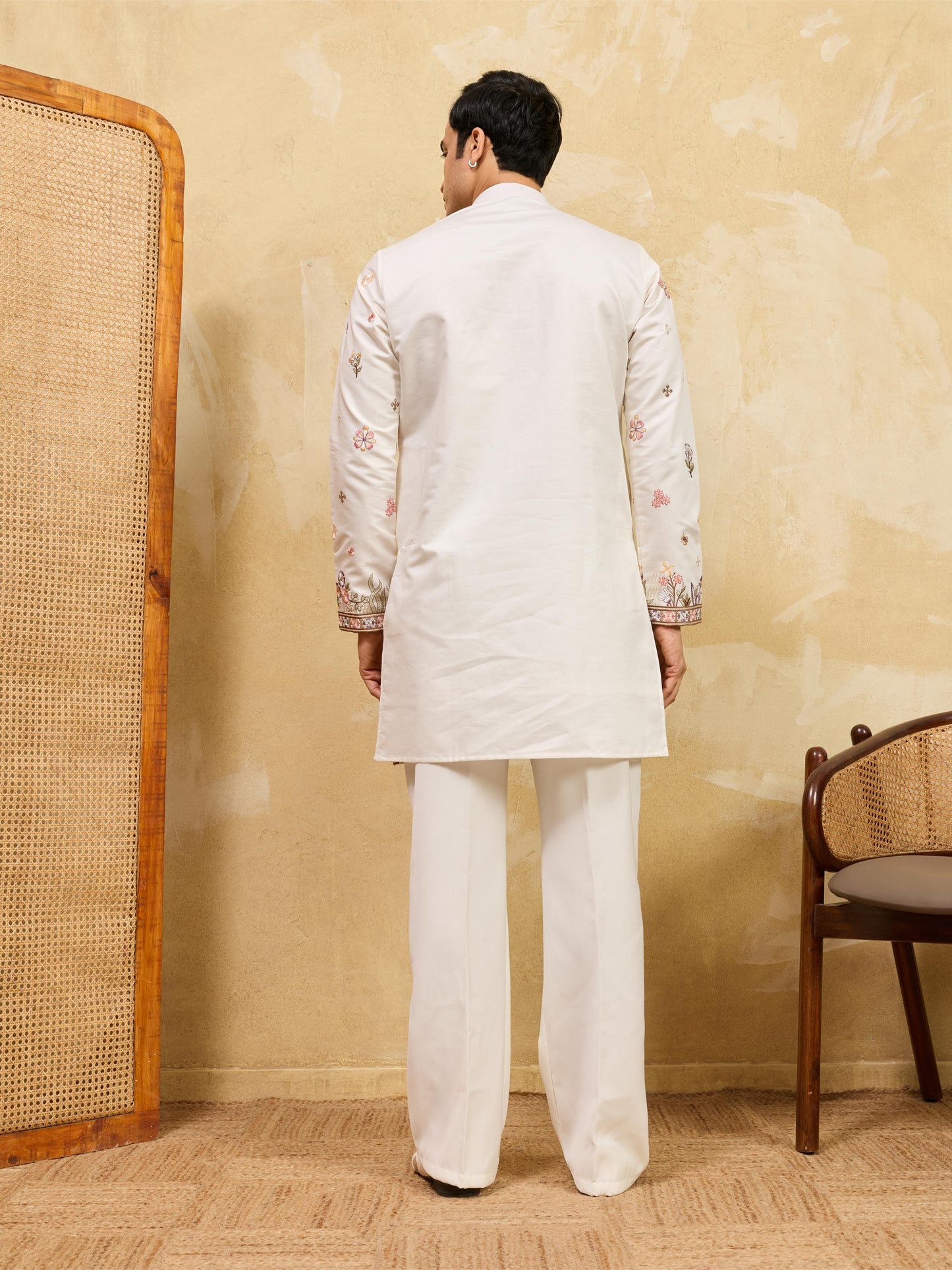 THE SIGNATURE KURTA WITH BOTTOM
