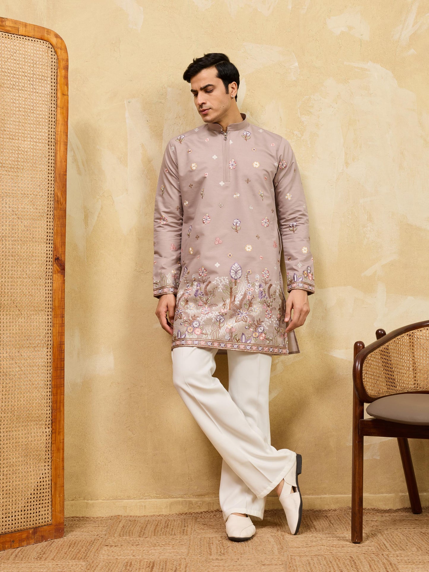 THE SIGNATURE KURTA WITH BOTTOM