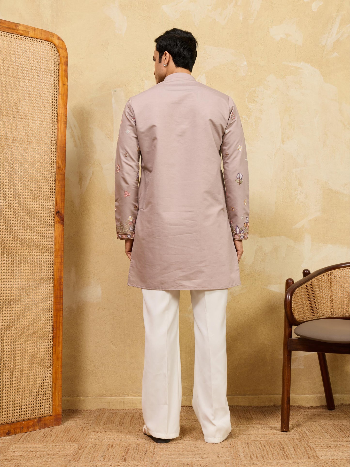 THE SIGNATURE KURTA WITH BOTTOM