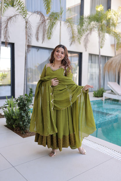 Mul Chanderi Kurti Pant Dupatta Set
