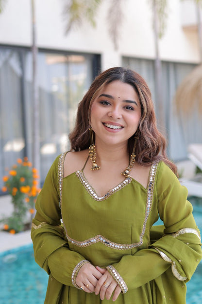 Mul Chanderi Kurti Pant Dupatta Set