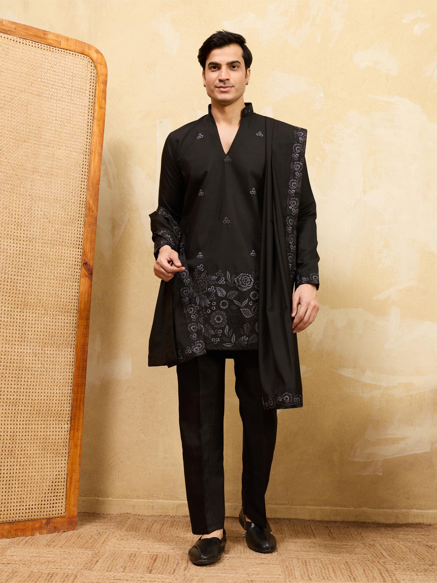 THE GRAND V DRAPE - KURTA PANT WITH DUPATTA