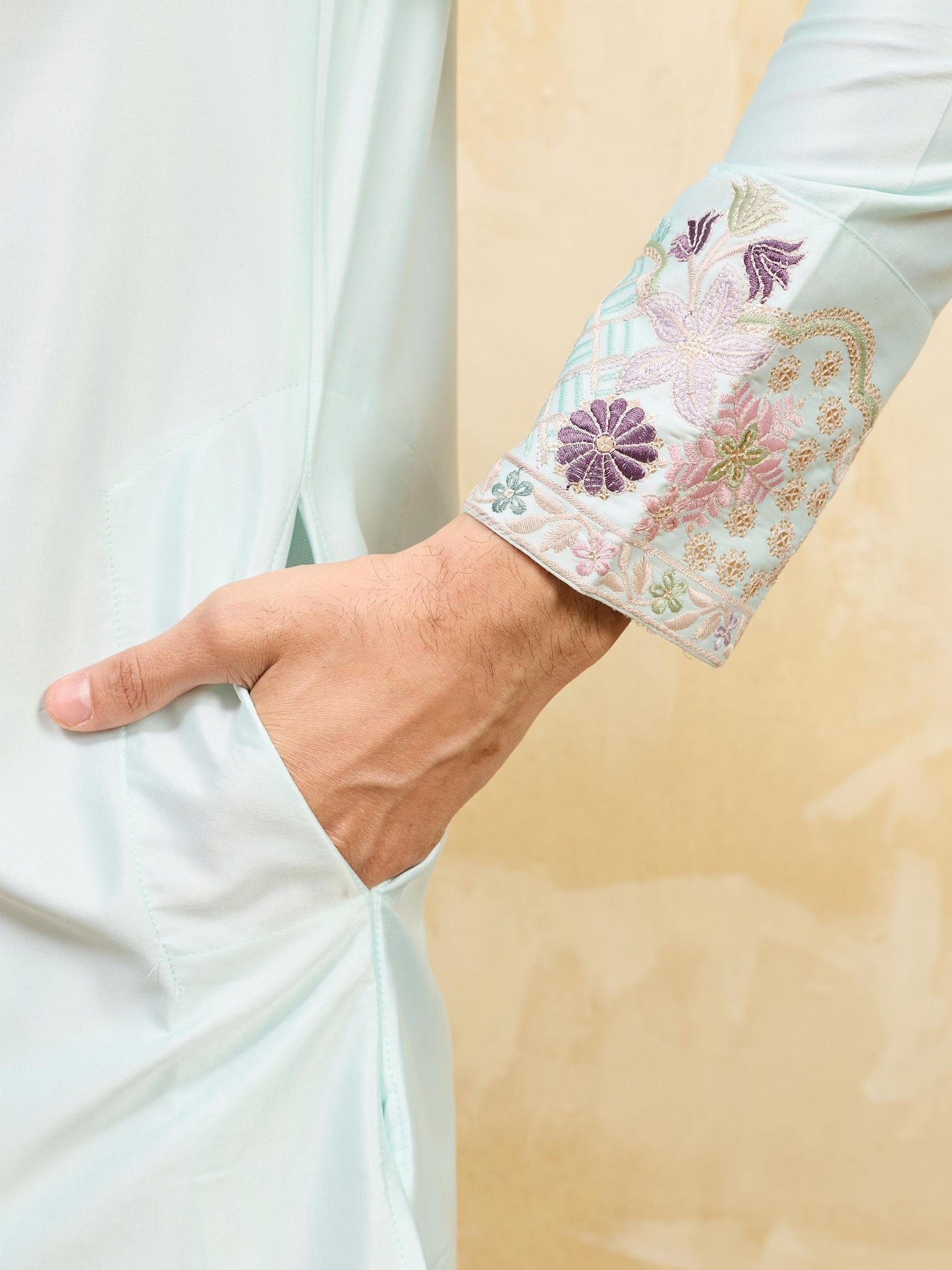 Luxe Embellish Kurta with Pant