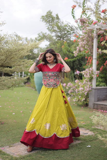 Crop Top Outfit For Navratri Garba's