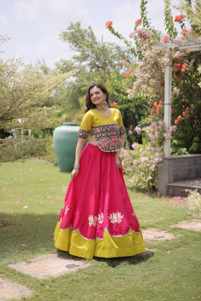 Crop Top Outfit For Navratri Garba's