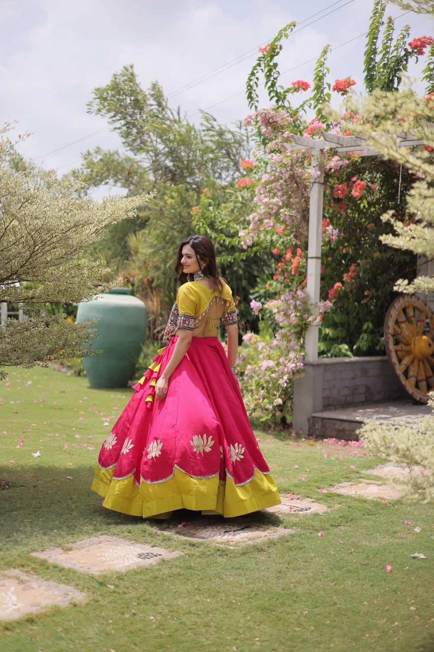 Crop Top Outfit For Navratri Garba's