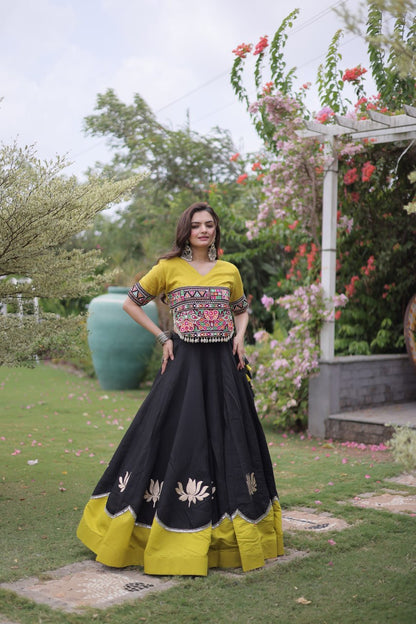 Crop Top Outfit For Navratri Garba's