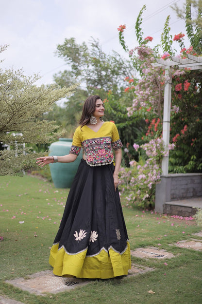 Crop Top Outfit For Navratri Garba's