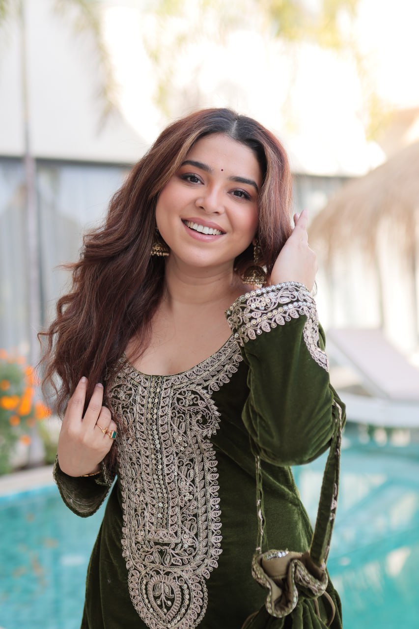 Velvet Kurti Pair