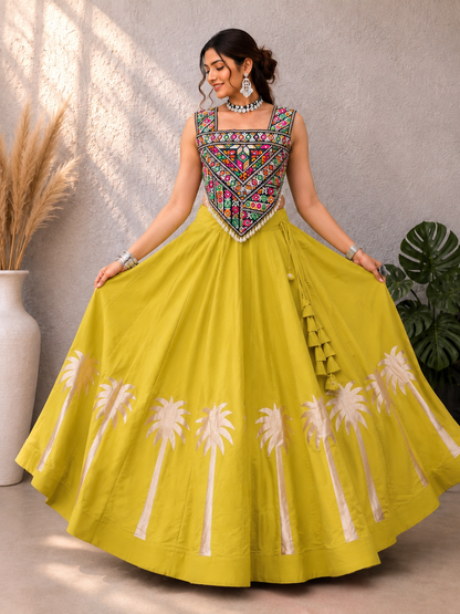 Trendy Roman Navratri Nights