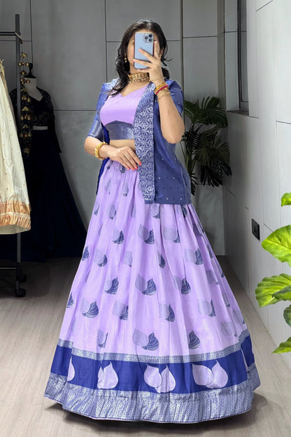 A Rich Silk Three Piece Set