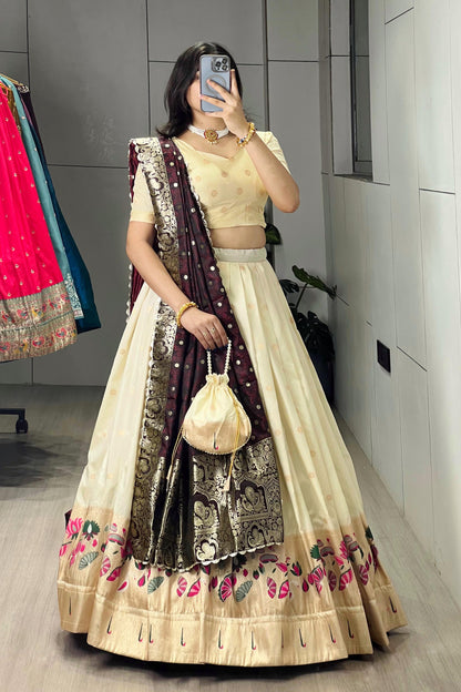 Paithani Lehenga Choli With Batwa