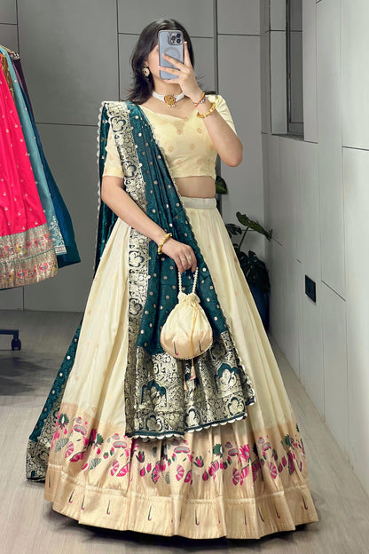 Paithani Lehenga Choli With Batwa