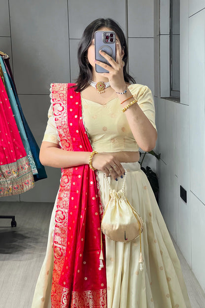 Paithani Lehenga Choli With Batwa