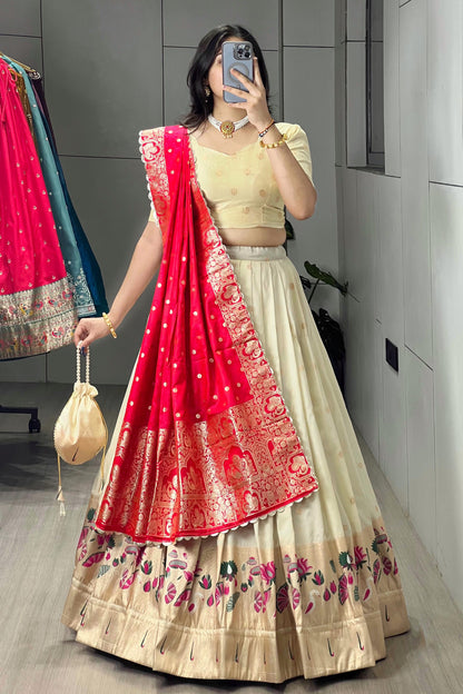 Paithani Lehenga Choli With Batwa