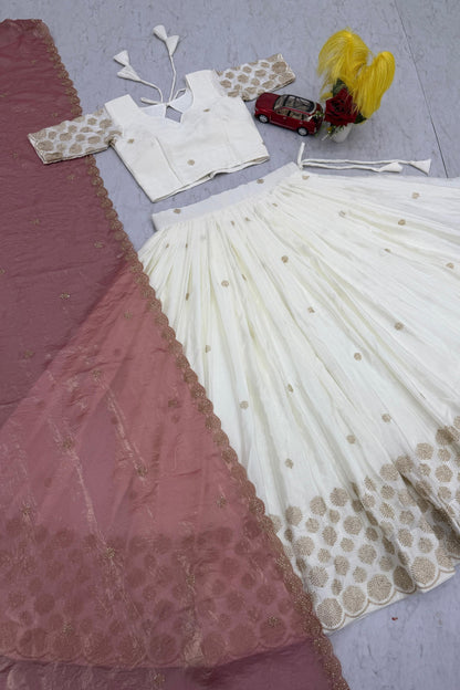 Chinon Chaniya Choli