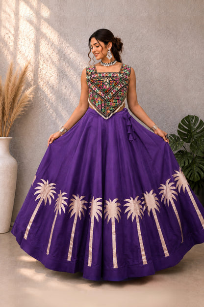 Trendy Roman Navratri Nights