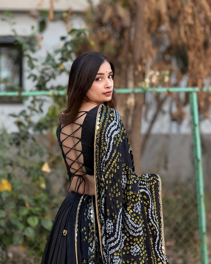 Garba Glow Chaniya Choli