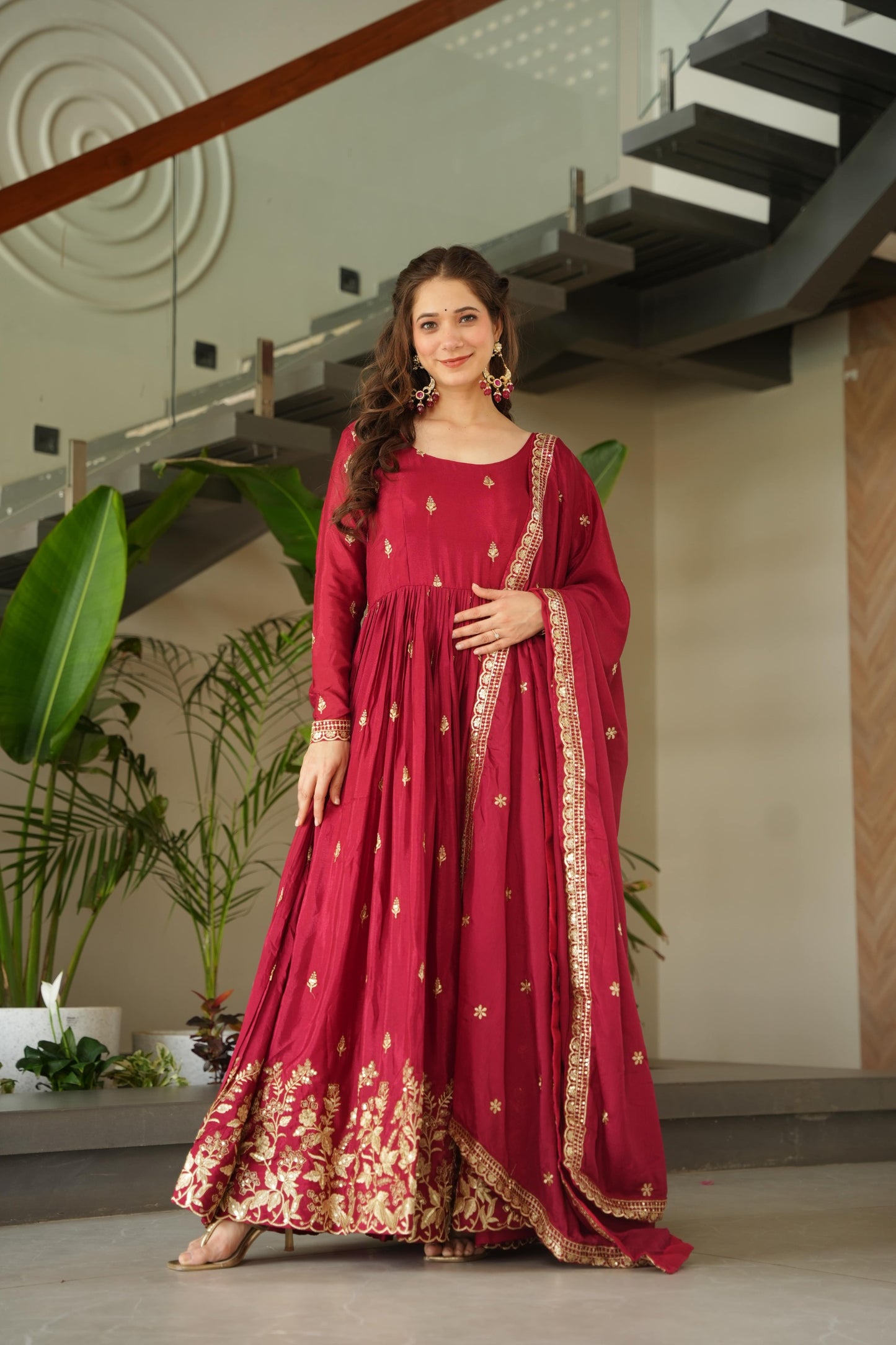 Chinnon Embroiderd Gown Set