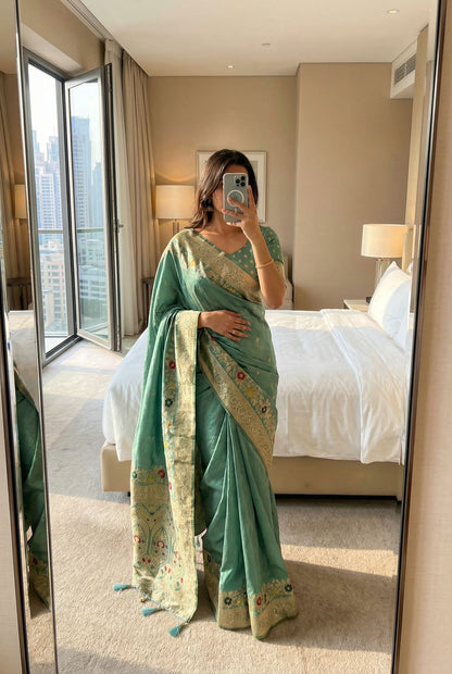 Soft Dolla silk Gala Saree
