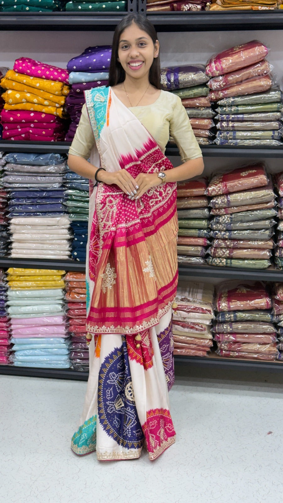 PURE GAJI SILK RASMANDAL BANDHANI