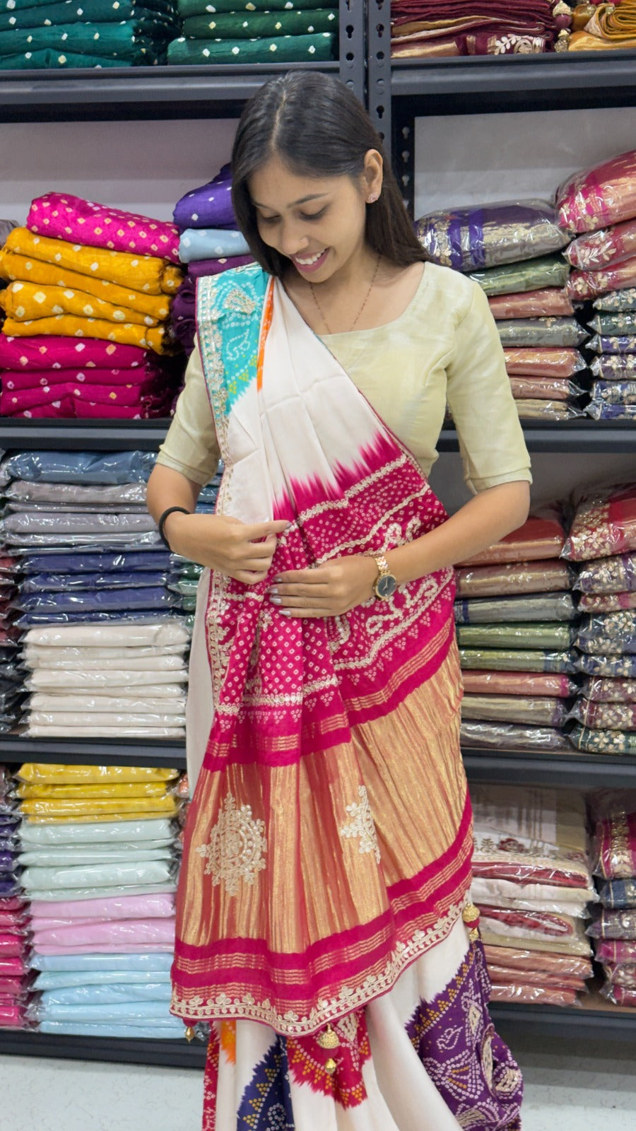 PURE GAJI SILK RASMANDAL BANDHANI