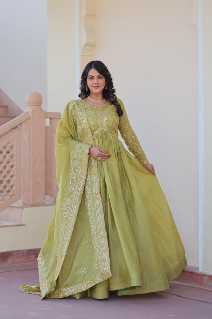 Gold-Crush Gown Dupatta