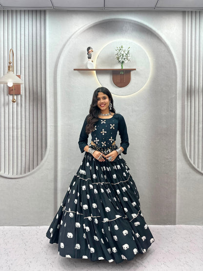 Navratri Special Hand Work Lehenga choli