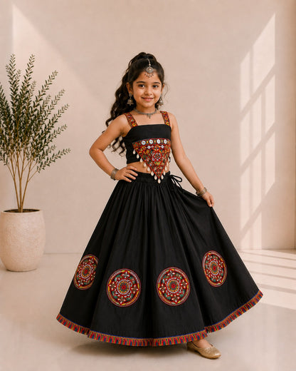 Exclusive Kids Gamthi Work Choli