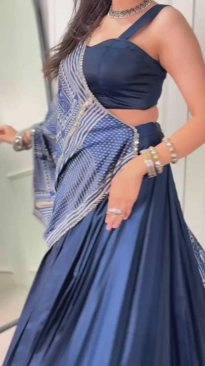 Celebrating the season of Outfit