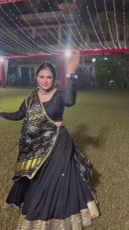 Garba Glow Chaniya Choli